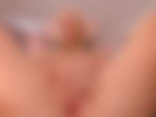 elara-vee's Live Sex Cam Show