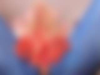 elara-vee's Live Sex Cam Show