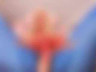 elara-vee's Live Sex Cam Show