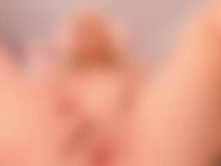 elara-vee's Live Sex Cam Show