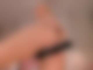 elara-vee's Live Sex Cam Show