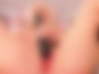 elara-vee's Live Sex Cam Show