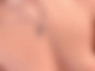 elara-vee's Live Sex Cam Show