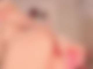 elara-vee's Live Sex Cam Show