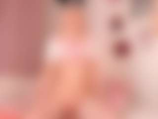 elara-vee's Live Sex Cam Show