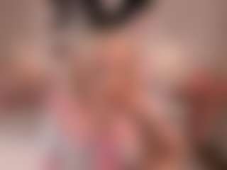 elara-vee's Live Sex Cam Show