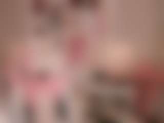 elara-vee's Live Sex Cam Show