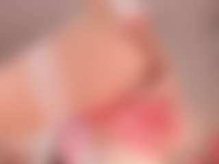 elara-vee's Live Sex Cam Show