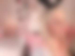 elara-vee's Live Sex Cam Show