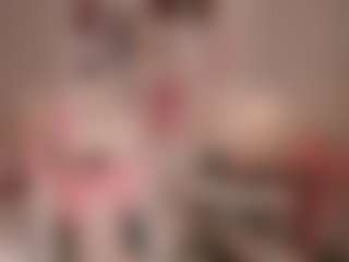 elara-vee's Live Sex Cam Show