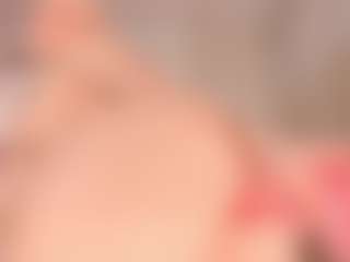 elara-vee's Live Sex Cam Show