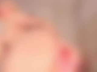 elara-vee's Live Sex Cam Show