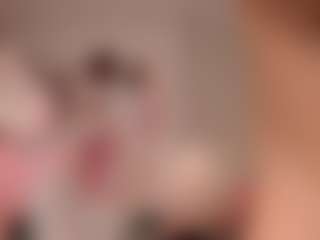 elara-vee's Live Sex Cam Show