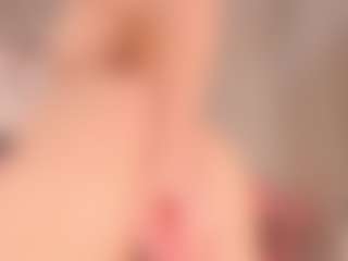 elara-vee's Live Sex Cam Show