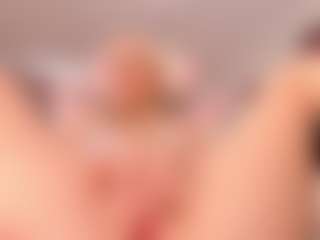 elara-vee's Live Sex Cam Show