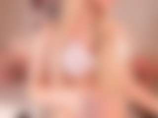 elara-vee's Live Sex Cam Show