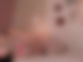elara-vee's Live Sex Cam Show