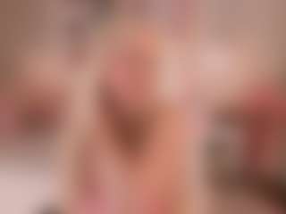 elara-vee's Live Sex Cam Show