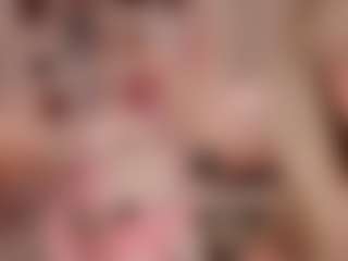 elara-vee's Live Sex Cam Show