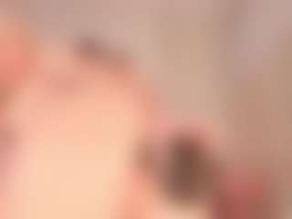 elara-vee's Live Sex Cam Show