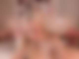 elara-vee's Live Sex Cam Show