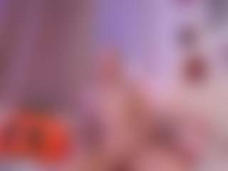 elara-vee's Live Sex Cam Show