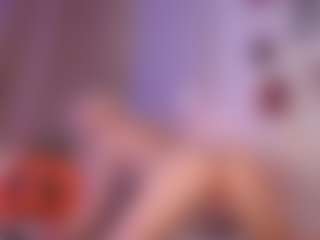 elara-vee's Live Sex Cam Show