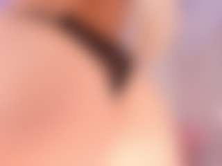 elara-vee's Live Sex Cam Show