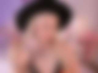 elara-vee's Live Sex Cam Show