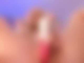 elara-vee's Live Sex Cam Show