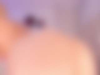 elara-vee's Live Sex Cam Show