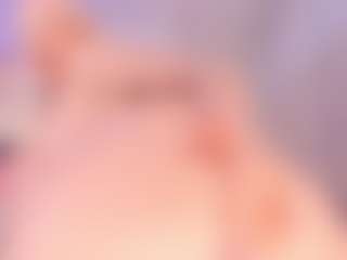 Live cam show with elara-vee - White Blonde Hair on camwithhim.com