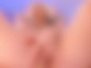 elara-vee's Live Sex Cam Show