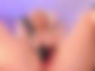 elara-vee's Live Sex Cam Show