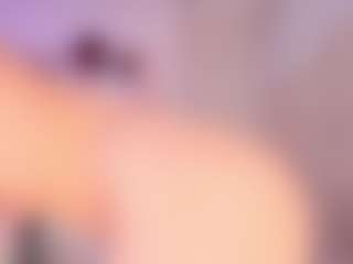 elara-vee's Live Sex Cam Show