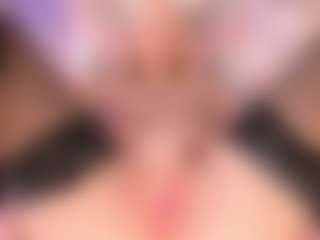 elara-vee's Live Sex Cam Show