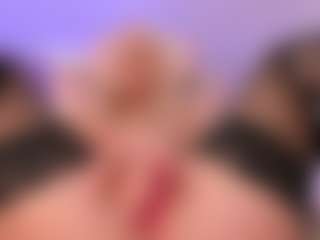 elara-vee's Live Sex Cam Show