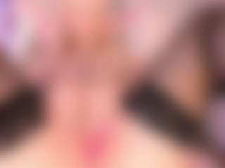 elara-vee's Live Sex Cam Show