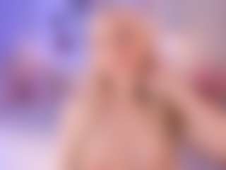 elara-vee's Live Sex Cam Show
