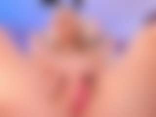 elara-vee's Live Sex Cam Show