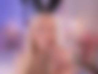 elara-vee's Live Sex Cam Show