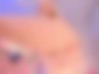 elara-vee's Live Sex Cam Show