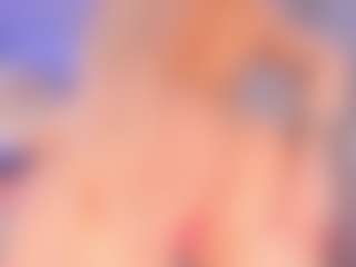 elara-vee's Live Sex Cam Show