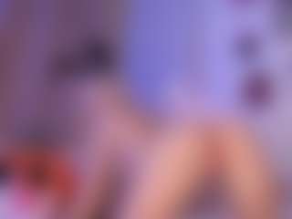 elara-vee's Live Sex Cam Show