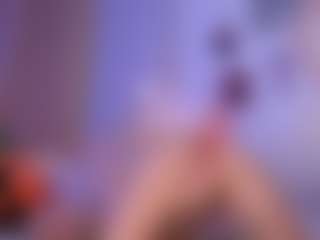 elara-vee's Live Sex Cam Show