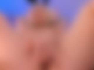 elara-vee's Live Sex Cam Show