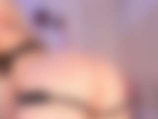 elara-vee's Live Sex Cam Show