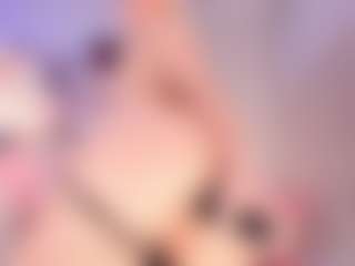 elara-vee's Live Sex Cam Show