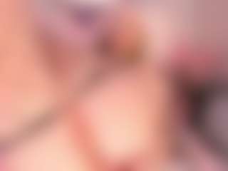 elara-vee's Live Sex Cam Show