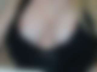 Live cam show with mamutrahal - Blue Eyes on Free Soda
